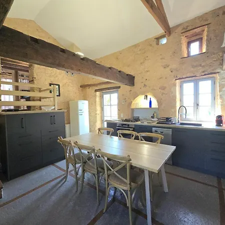 Holiday home Magnifique Maison Avec Piscine Privee, Wi-fi Et Animaux Acceptes - Fr-1-616-234 Biron (Dordogne)